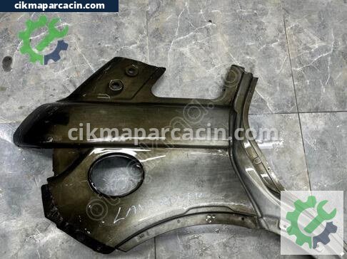 Land Rover Range Rover Sağ Arka Çamurluk çıkma parça