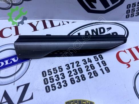 Land Rover Range Rover Sağ Ön Çamurluk BJ32280B10AB çıkma parça