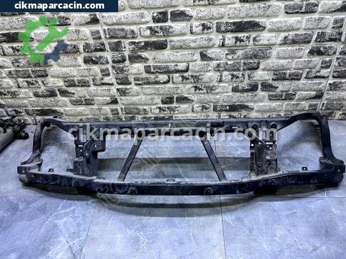Land Rover Range Rover Ön Panel çıkma parça