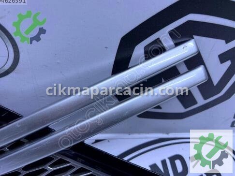 Land Rover Range Rover Sol Ön Çamurluk DK62280B11AC çıkma parça