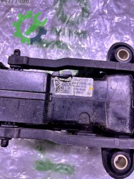 Land Rover Range Rover Sağ Arka Kapı Kilidi J8A226600AA çıkma parça