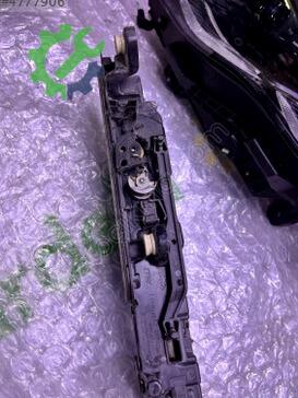 Land Rover Range Rover Sağ Arka Kapı Kilidi J8A226600AA çıkma parça