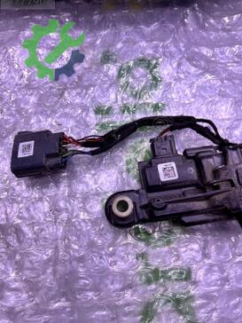 Land Rover Range Rover Sağ Arka Kapı Kilidi J8A226600AA çıkma parça
