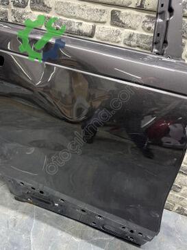 Land Rover Range Rover Sağ Arka Kapı çıkma parça
