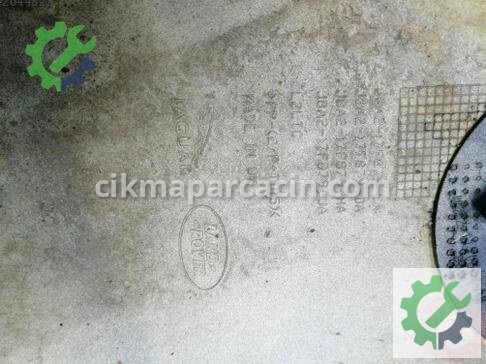 Land Rover Range Rover Arka Tampon J8A217F879CA çıkma parça