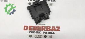 Volkswagen Golf 2010-2018 Orijinal Sıfır Sigorta Kutusu 5Q0927165G