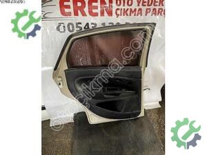 Linea Model Fiat Sol Arka Kapı – Temiz ve Kullanımlık