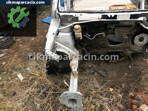 Fiat Linea Sağ Ön Taşıyıcı çıkma parça