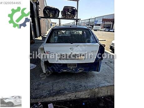 Opel Astra Arka Bagaj çıkma parça