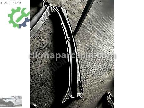Dacia Duster Ön Panjur çıkma parça