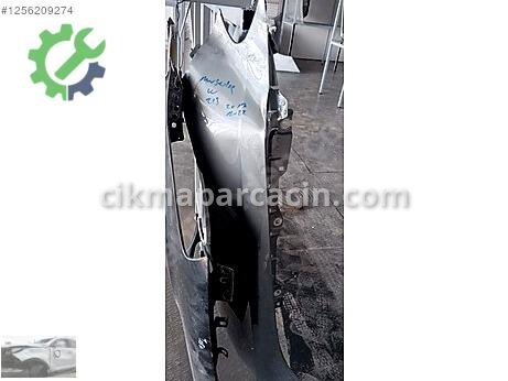 Mercedes-Benz 200 Ön Çamurluk çıkma parça