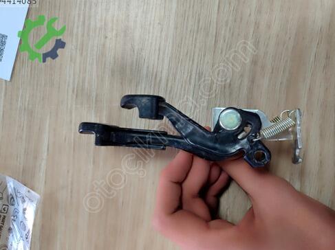 Hyundai Elantra Bagaj 81570-3X000 çıkma parça