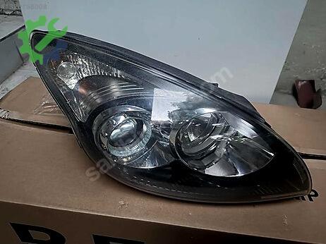Hyundai i30 Sağ Ön Far çıkma parça