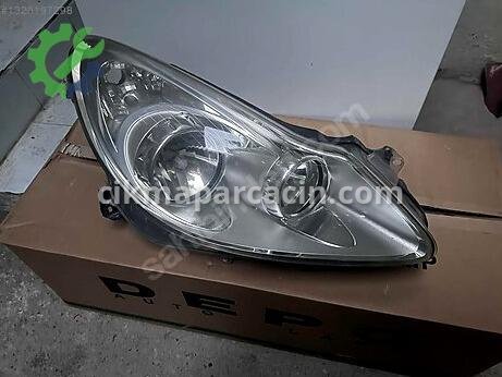 Opel Corsa Sağ Ön Far çıkma parça