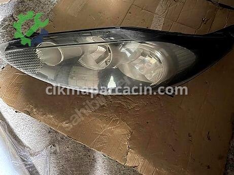 Ford Fiesta Sol Ön Far çıkma parça