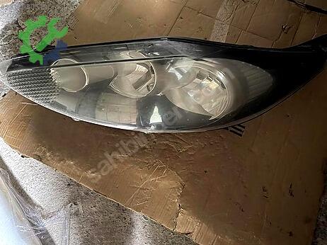 Ford Fiesta Sol Ön Far çıkma parça