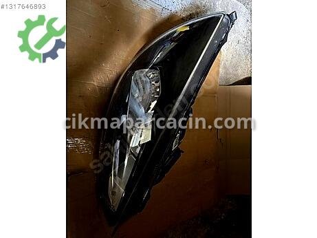 Ford Focus Sağ Ön Far çıkma parça