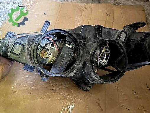 Peugeot 307 Sol Ön Far çıkma parça