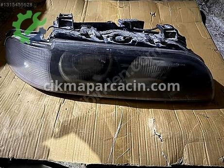 BMW 5 Serisi Sağ Ön Far çıkma parça