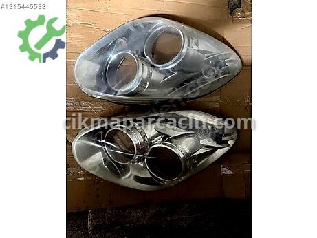 BMW X1 Sol Ön Far çıkma parça