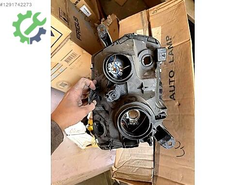 Renault Duster Sol Ön Far çıkma parça
