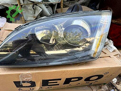 Ford Focus Sol Ön Far çıkma parça