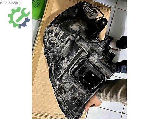 Mercedes-Benz Sol Ön Far çıkma parça