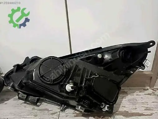 Opel Corsa Sol Ön Far çıkma parça