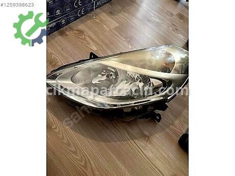 Renault Clio Sol Ön Far çıkma parça