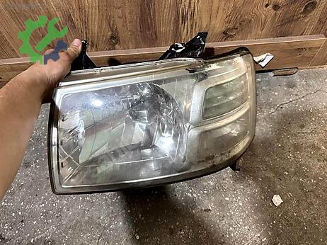 Ford Ranger Sol Ön Far çıkma parça