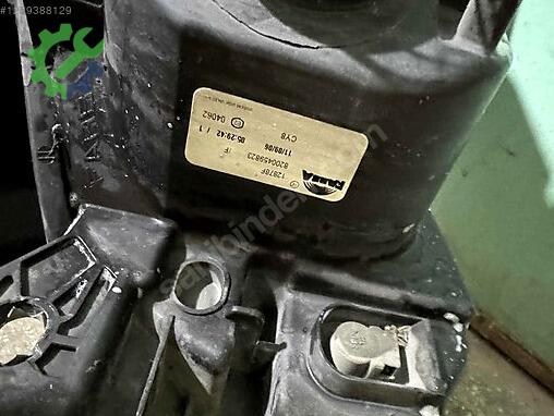 Renault Clio Sağ Ön Far çıkma parça