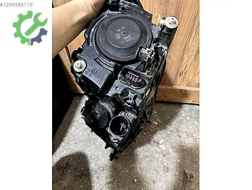Volkswagen Caddy Sağ Ön Far çıkma parça