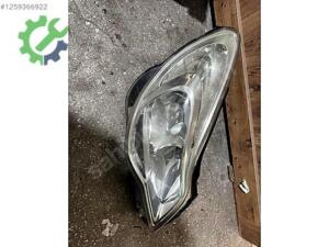Opel Corsa 2011-2015 Sağ Ön Far Çıkma