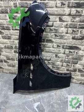 Maserati Grecale Sağ Ön Çamurluk çıkma parça