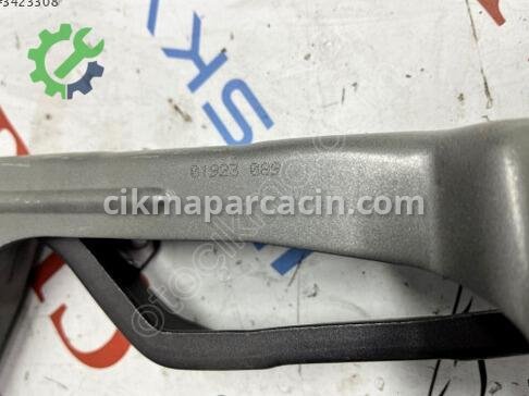 Maserati Levante Kaput Menteşesi çıkma parça