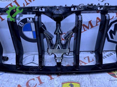 Maserati Levante Ön Panjur 670151261 çıkma parça