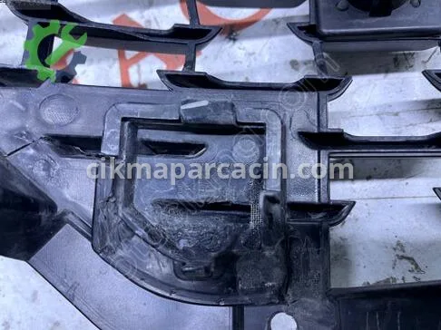 Maserati Levante Tampon Izgarası 670217531 çıkma parça