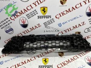 Maserati levante ön tampon orta ızgara çıkma yedek parça