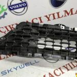 Maserati levante ön tampon orta ızgara çıkma yedek parça