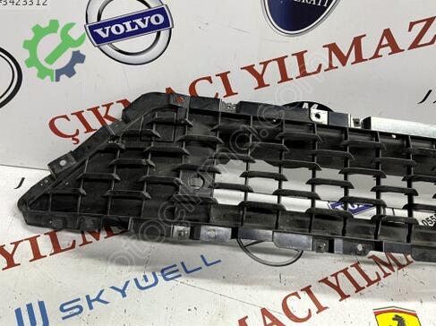 Maserati Levante Tampon Izgarası çıkma parça