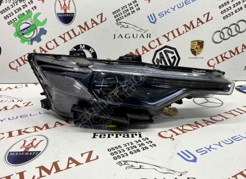 Maserati Levante Sağ Ön Far çıkma parça