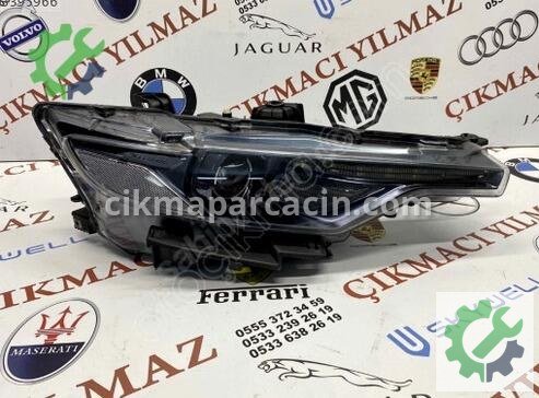 Maserati Levante Sağ Ön Far çıkma parça