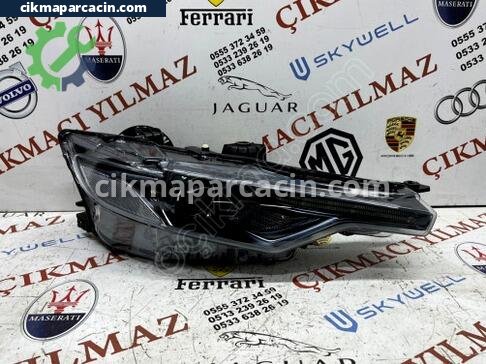 Maserati Levante Sağ Ön Far çıkma parça