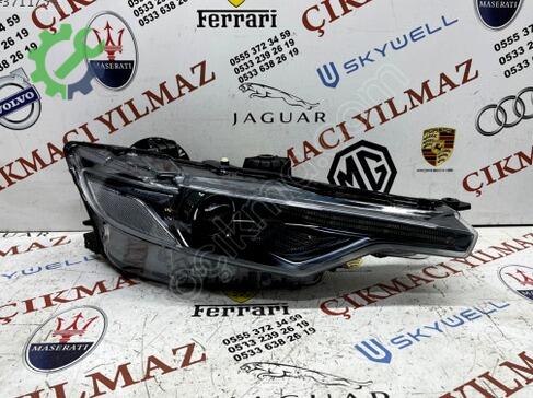 Maserati Levante Sağ Ön Far çıkma parça