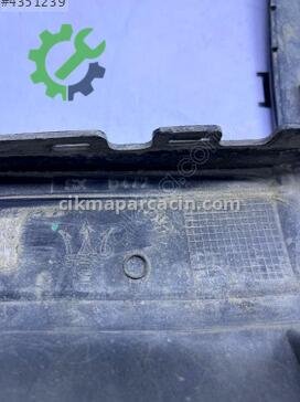 Maserati Levante Sol Ön Çamurluk 670107410 çıkma parça