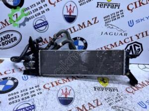 Maserati levante yardımcı motor sogutma radyatörü