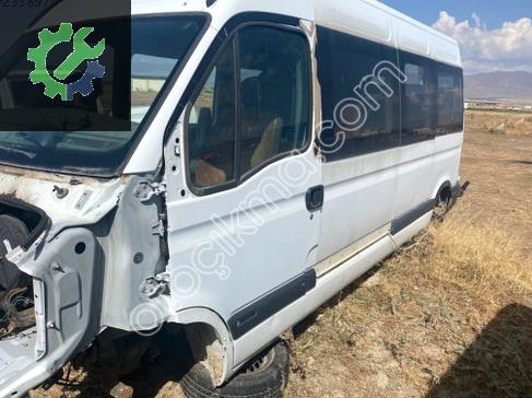 Renault Master Sol Ön Kapı çıkma parça