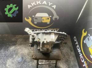 Master 2.8 Şanzıman Arka Kapak Hatasız Çıkma