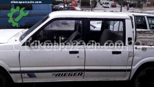 Mazda B2500 Sol Ön Kapı çıkma parça