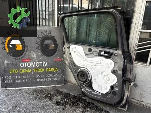 Mazda 3 Sol Arka Kapı çıkma parça
